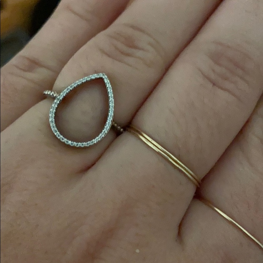 Pandora teardrop ring